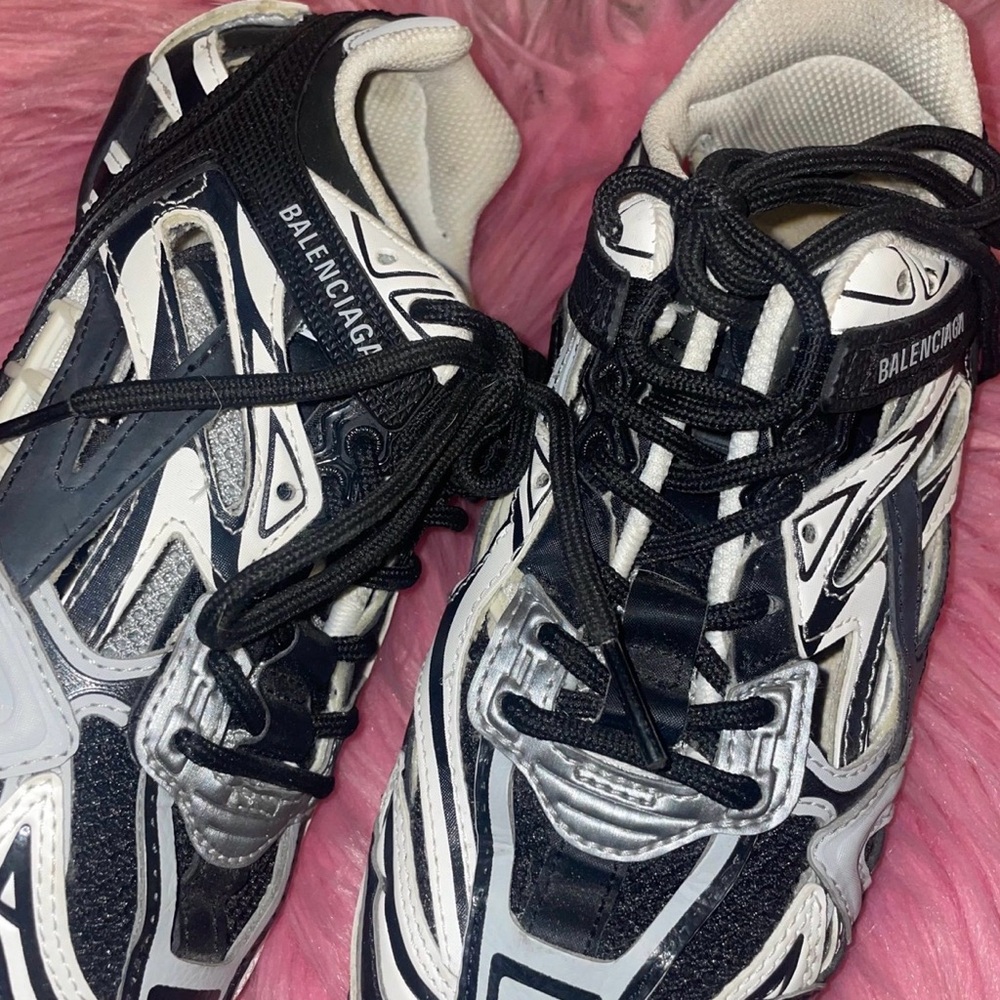 Balenciaga sneakers - Picture 2 of 4